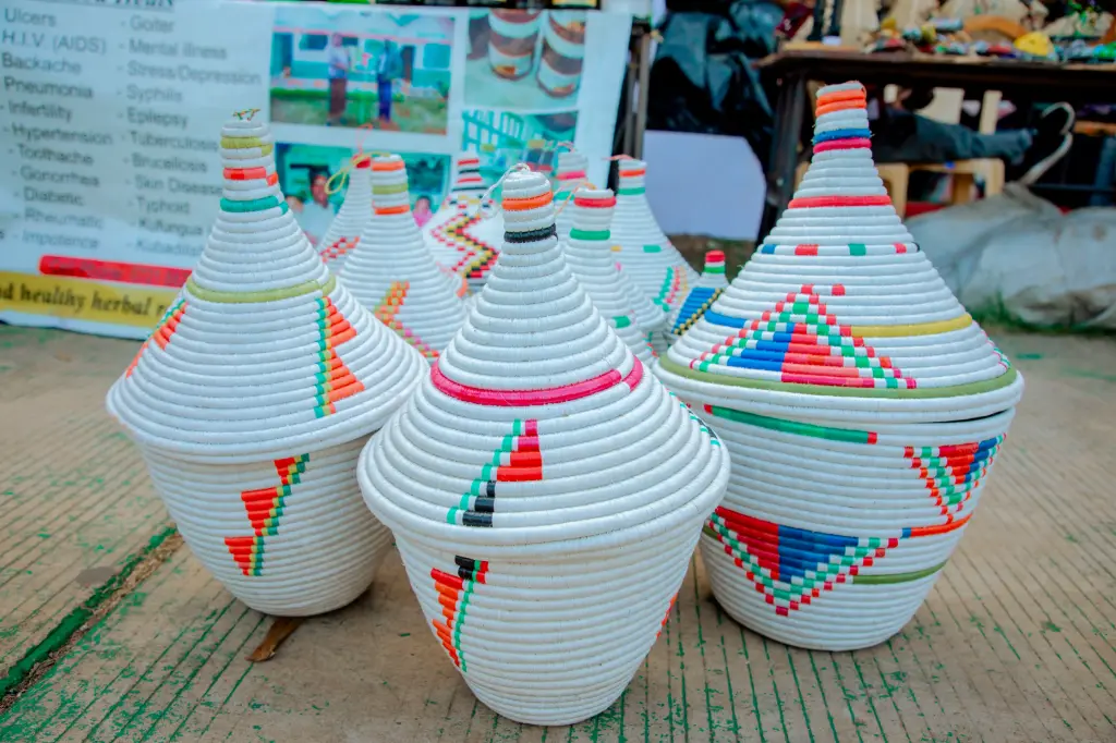 The Agaseke Prestige Basket: Finely Woven Raffia of Traditional Burundian Design.